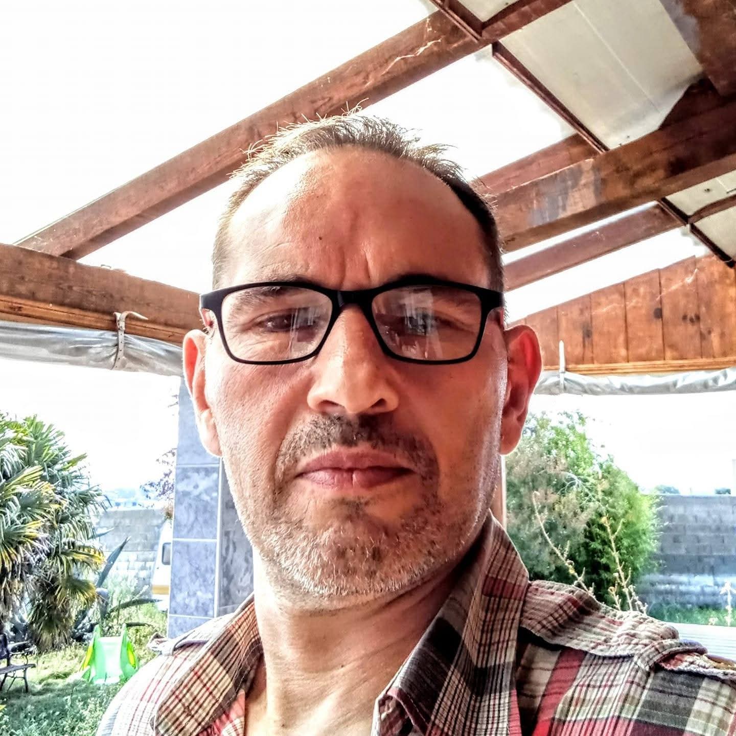Perfil de Theogene